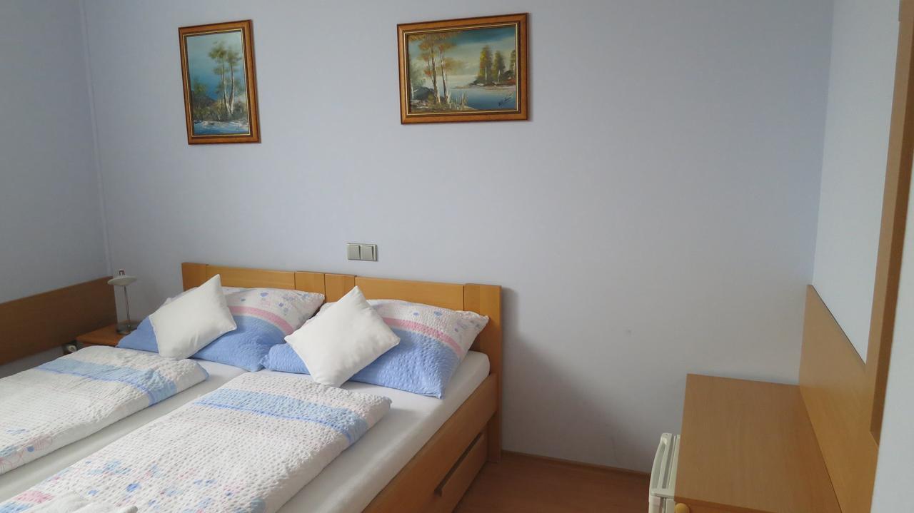Penzion U Splavu Břeclav Exterior foto
